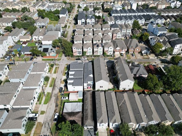 5845 Darling Street, Houston TX 77007