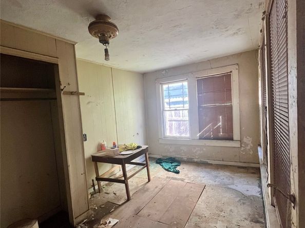 5845 Darling Street, Houston TX 77007