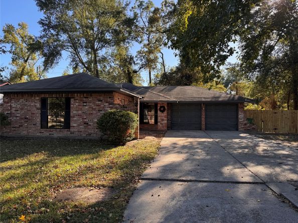 3427 Dovie Drive, The Woodlands TX 77380