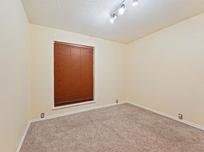 2503 Mccue Road 6, Houston TX 77056