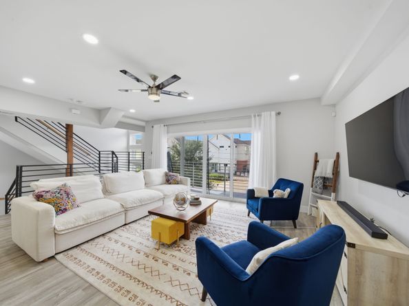 219 Pheasant Street B, Houston TX 77018