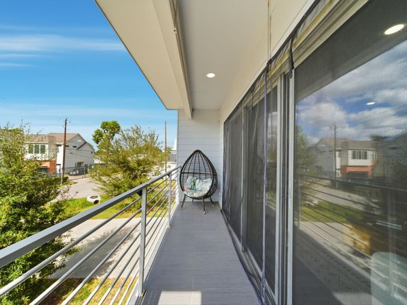 219 Pheasant Street B, Houston TX 77018