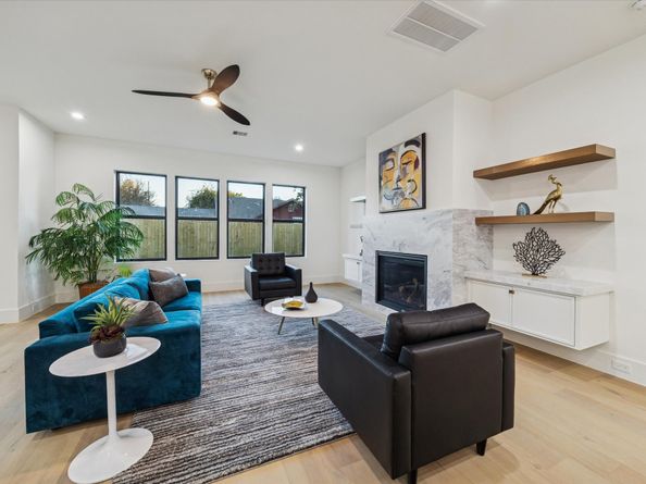 614 Eleanor Street, Houston TX 77009