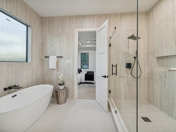 614 Eleanor Street, Houston TX 77009