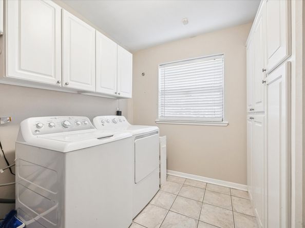 10902 Mullins Drive, Houston TX 77096