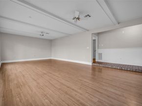 7015 Lacy Hill Drive, Houston TX 77036