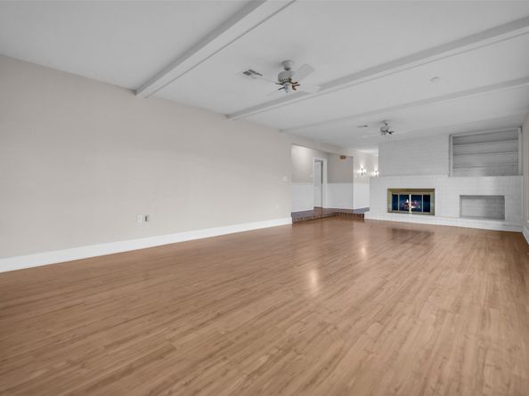 7015 Lacy Hill Drive, Houston TX 77036