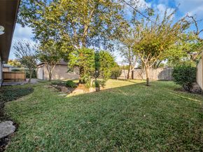7015 Lacy Hill Drive, Houston TX 77036