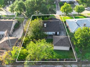 7015 Lacy Hill Drive, Houston TX 77036