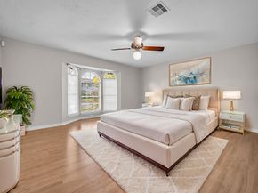 7015 Lacy Hill Drive, Houston TX 77036