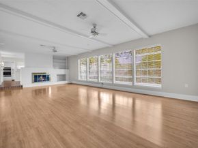 7015 Lacy Hill Drive, Houston TX 77036