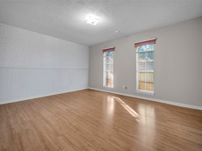 7015 Lacy Hill Drive, Houston TX 77036