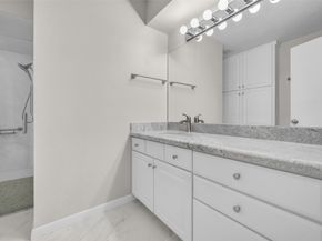 7015 Lacy Hill Drive, Houston TX 77036