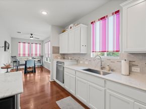 406 Thistle Thorn Drive, The Woodlands TX 77382