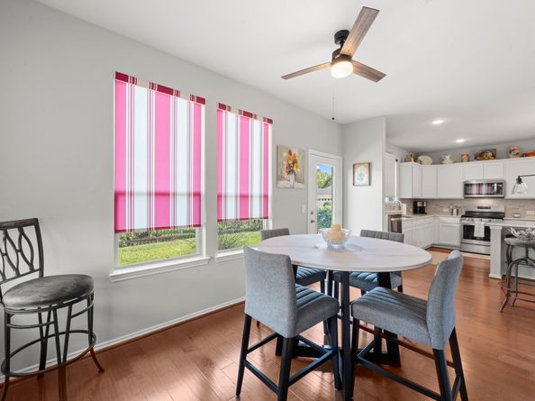 406 Thistle Thorn Drive, The Woodlands TX 77382