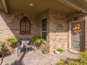 406 Thistle Thorn Drive, The Woodlands TX 77382