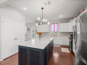 406 Thistle Thorn Drive, The Woodlands TX 77382