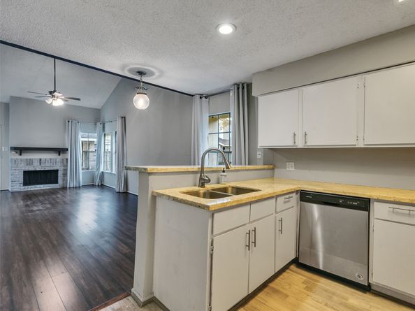 6191 Ludington Drive 903, Houston TX 77035