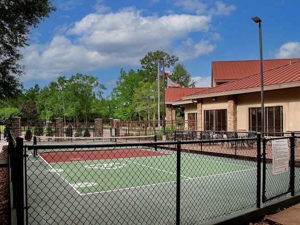 7 Sovereign Way, Conroe TX 77384