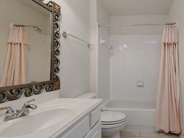 7 Sovereign Way, Conroe TX 77384