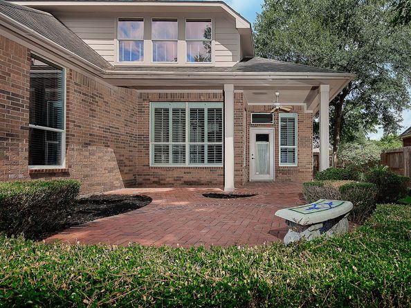 7 Sovereign Way, Conroe TX 77384