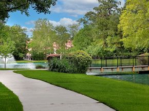 7 Sovereign Way, Conroe TX 77384