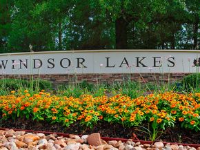 7 Sovereign Way, Conroe TX 77384