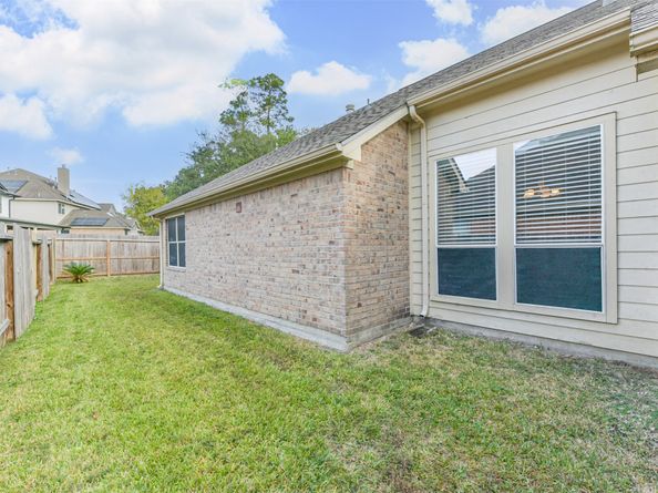 8719 Sailing Drive, Humble TX 77346