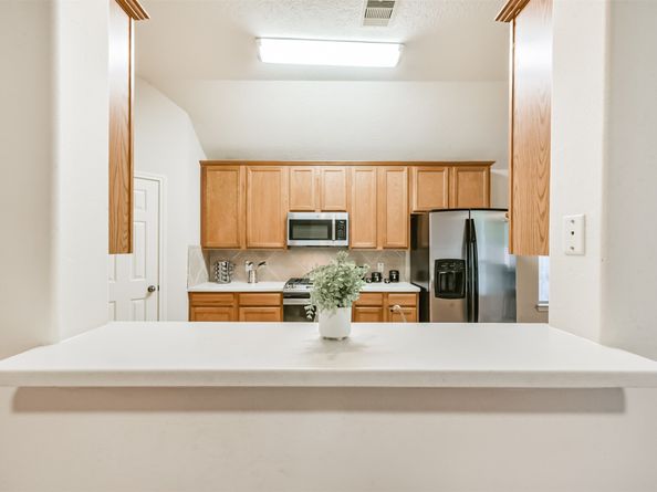 8719 Sailing Drive, Humble TX 77346