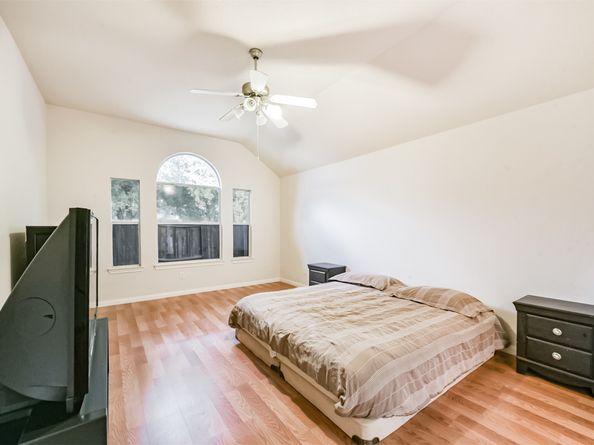 8719 Sailing Drive, Humble TX 77346