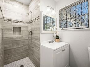 5219 Myrtlewood Street, Houston TX 77033