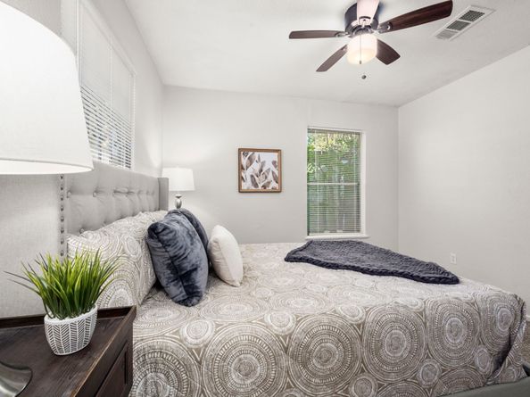 5219 Myrtlewood Street, Houston TX 77033