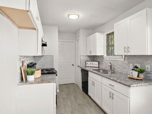 5219 Myrtlewood Street, Houston TX 77033