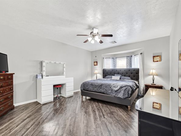 6527 Capridge Drive, Houston TX 77048