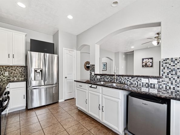 6527 Capridge Drive, Houston TX 77048