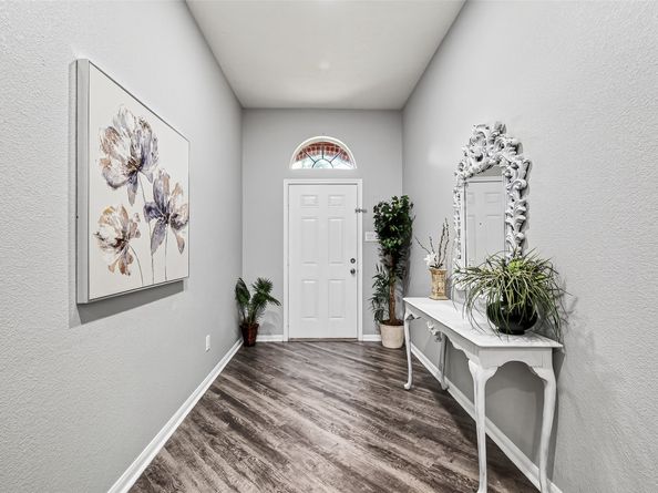 6527 Capridge Drive, Houston TX 77048