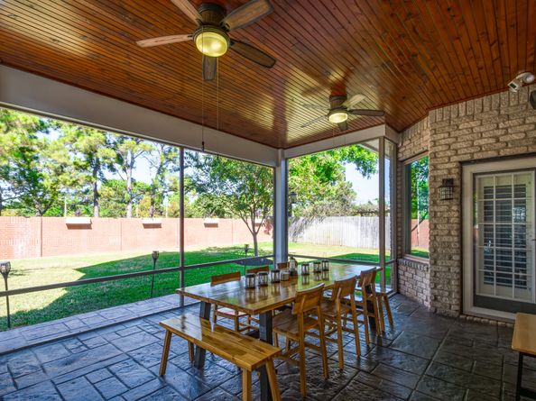 17310 Crescent Canyon Drive, Houston TX 77095