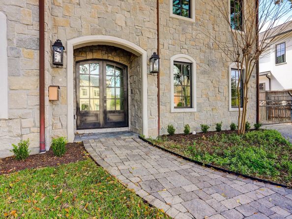 3749 Olympia Drive, Houston TX 77019