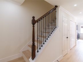 5805 Valley Forge Drive 96, Houston TX 77057