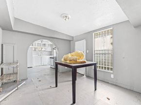 605 Post Street, Houston TX 77022