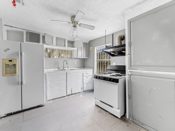 605 Post Street, Houston TX 77022