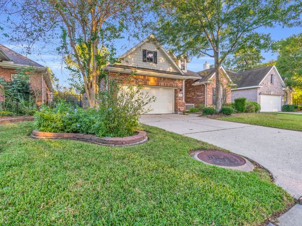 34 Windsor Bridge Drive, Conroe TX 77384