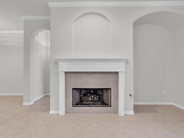 34 Windsor Bridge Drive, Conroe TX 77384