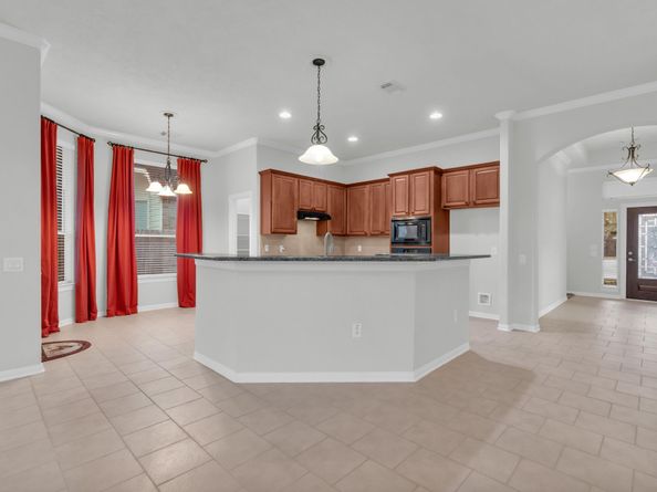 34 Windsor Bridge Drive, Conroe TX 77384