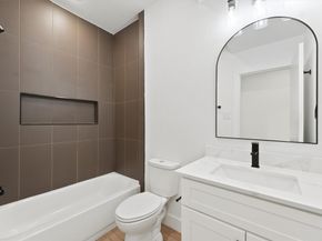 407 Calloway Street AB, Houston TX 77029
