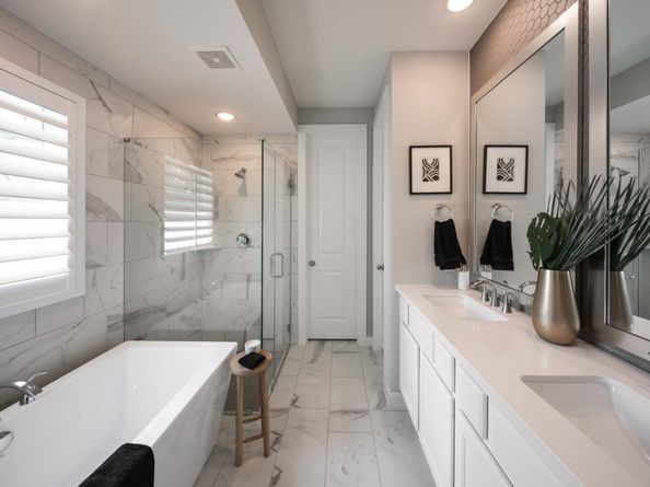 450 Lake Day Drive, Conroe TX 77304