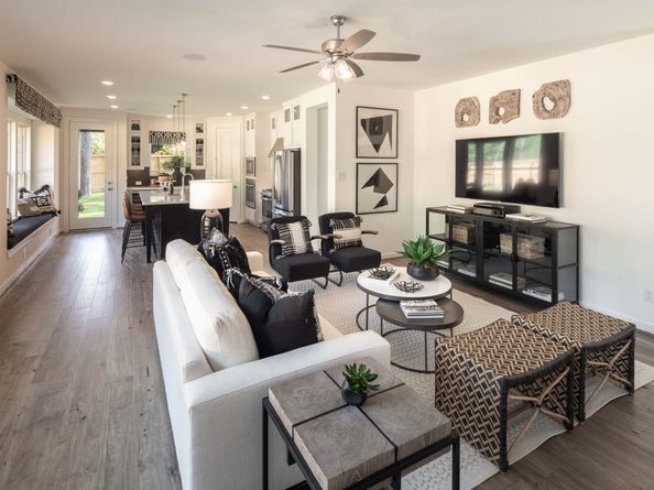 450 Lake Day Drive, Conroe TX 77304