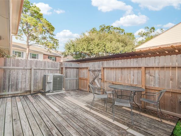 1334 Country Place Drive, Houston TX 77079