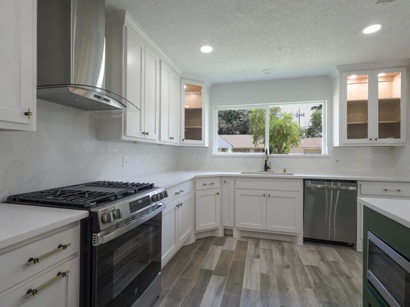 2111 Wycliffe Drive, Houston TX 77043