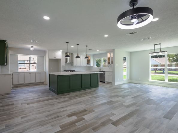 2111 Wycliffe Drive, Houston TX 77043